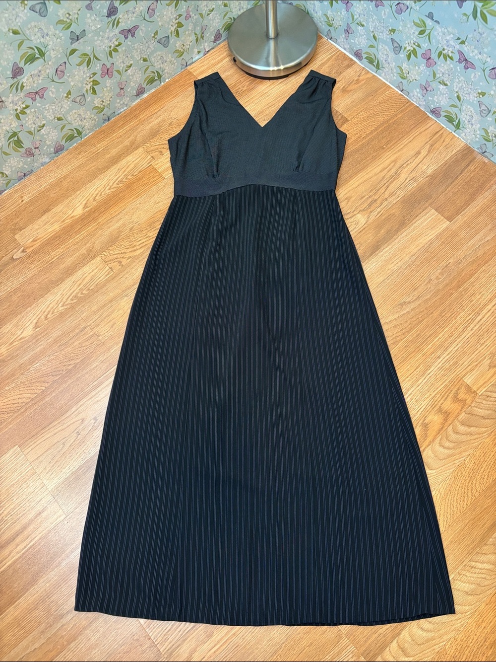 Halston black and white stripe V-neck sleeveless maxi dress. Size 12. - Picture 8 of 15